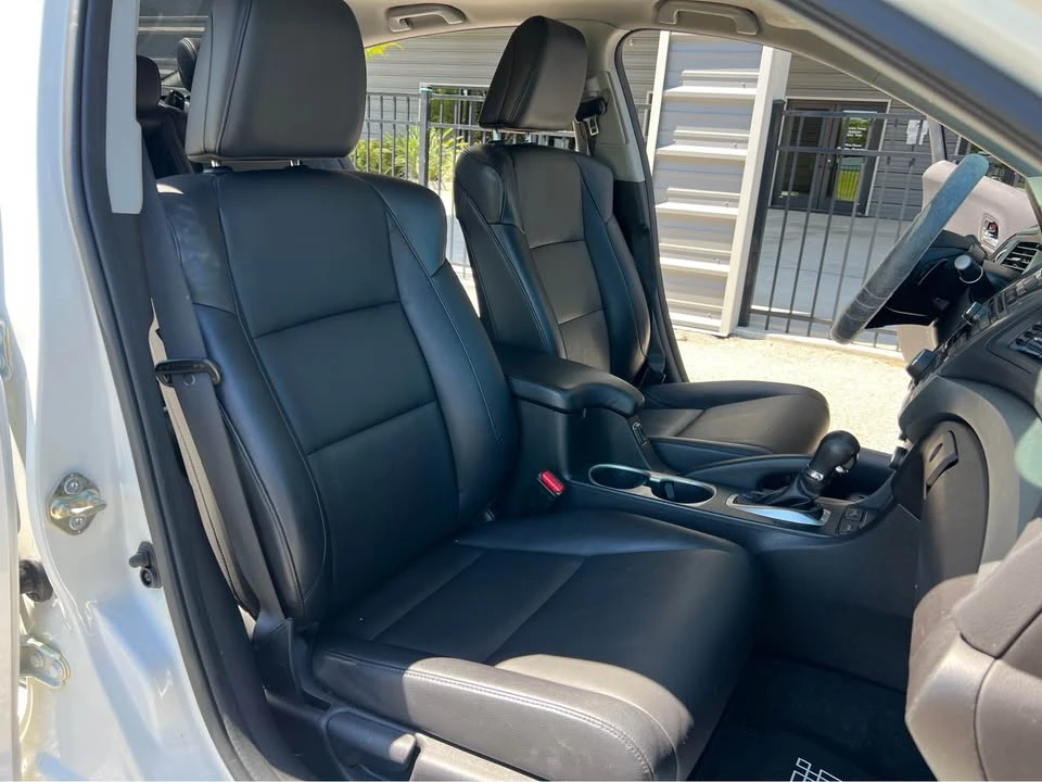 2018 Acura ILX - Image 10 of 17