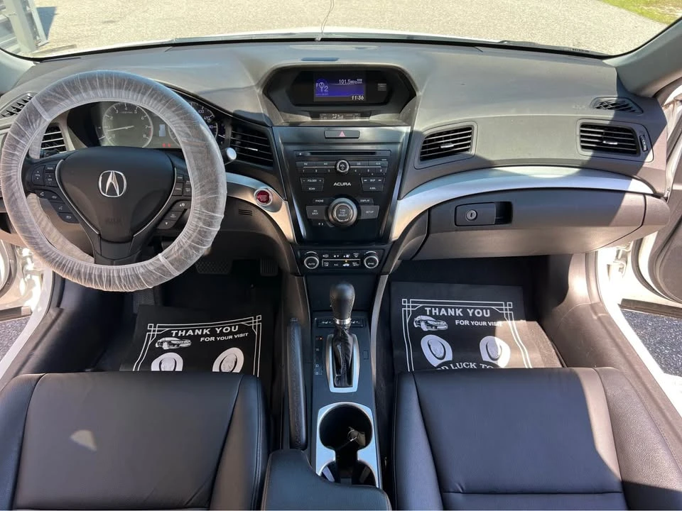 2018 Acura ILX - Image 11 of 17