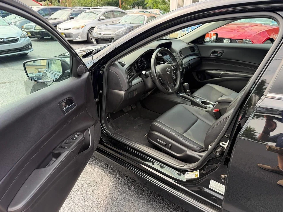 2018 Acura ILX - Image 2 of 26