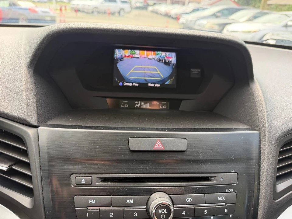2018 Acura ILX - Image 9 of 26