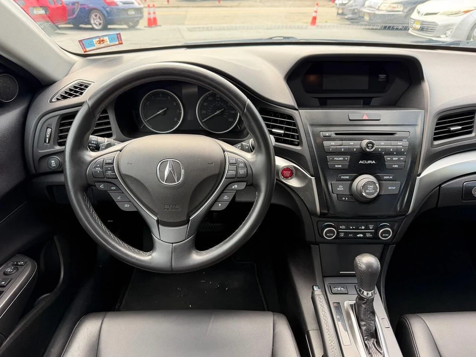 2018 Acura ILX - Image 15 of 26