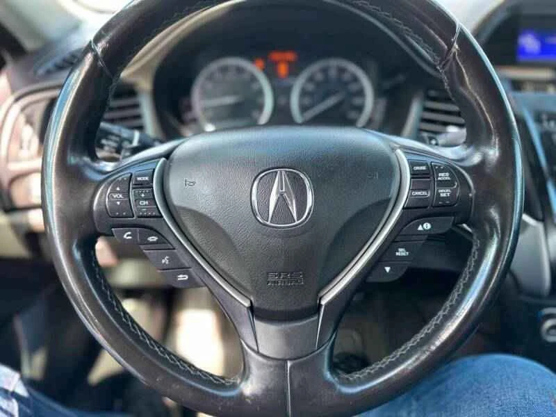 2018 Acura ILX - Image 9 of 16