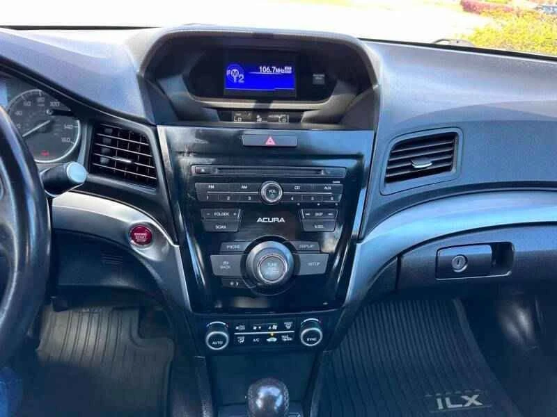 2018 Acura ILX - Image 4 of 16