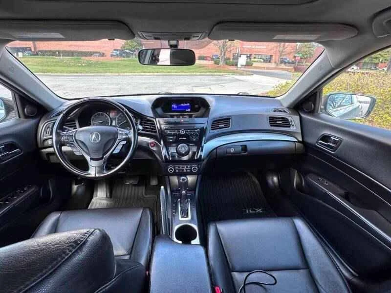 2018 Acura ILX - Image 10 of 16