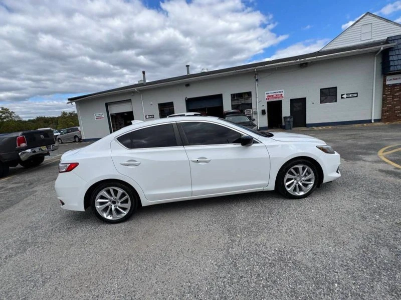 2018 Acura ILX - Image 7 of 12