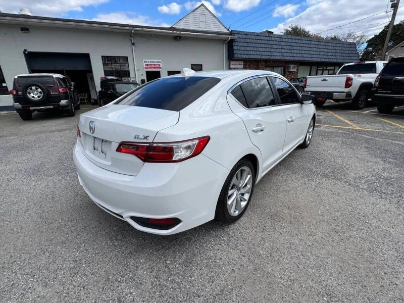 2018 Acura ILX - Image 10 of 12