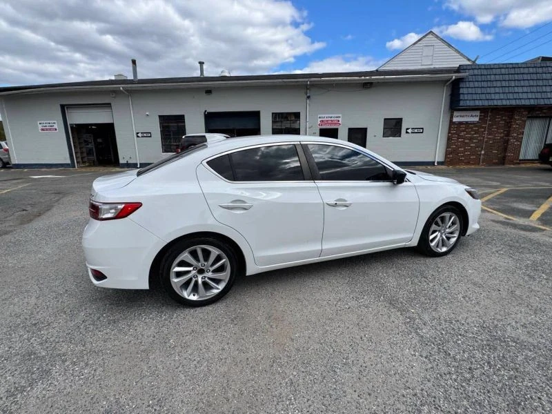 2018 Acura ILX - Image 8 of 12