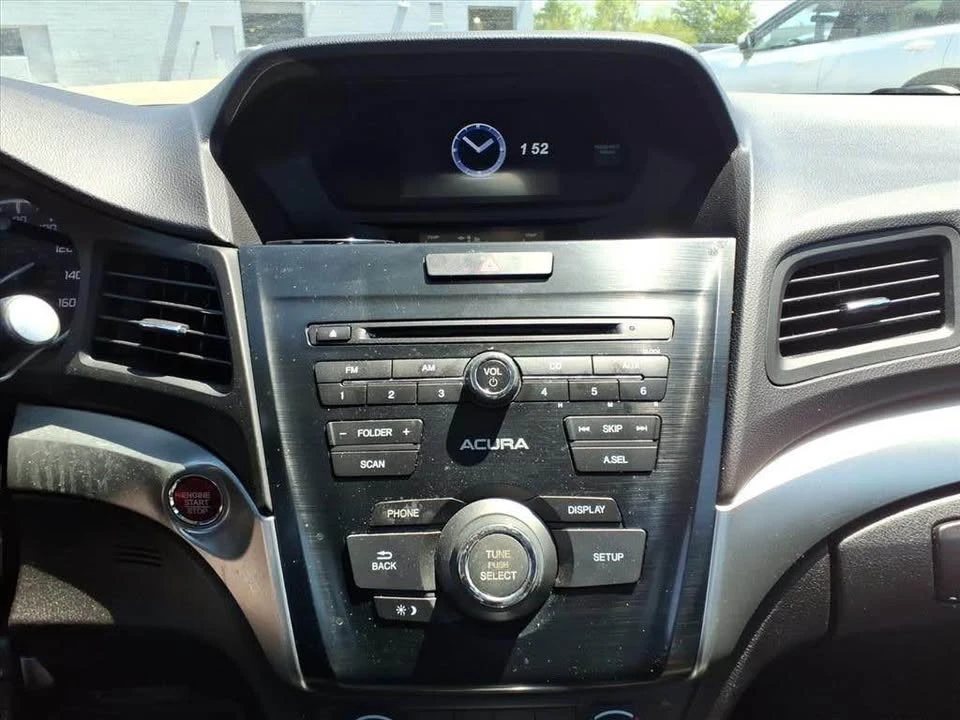2018 Acura ILX - Image 9 of 18