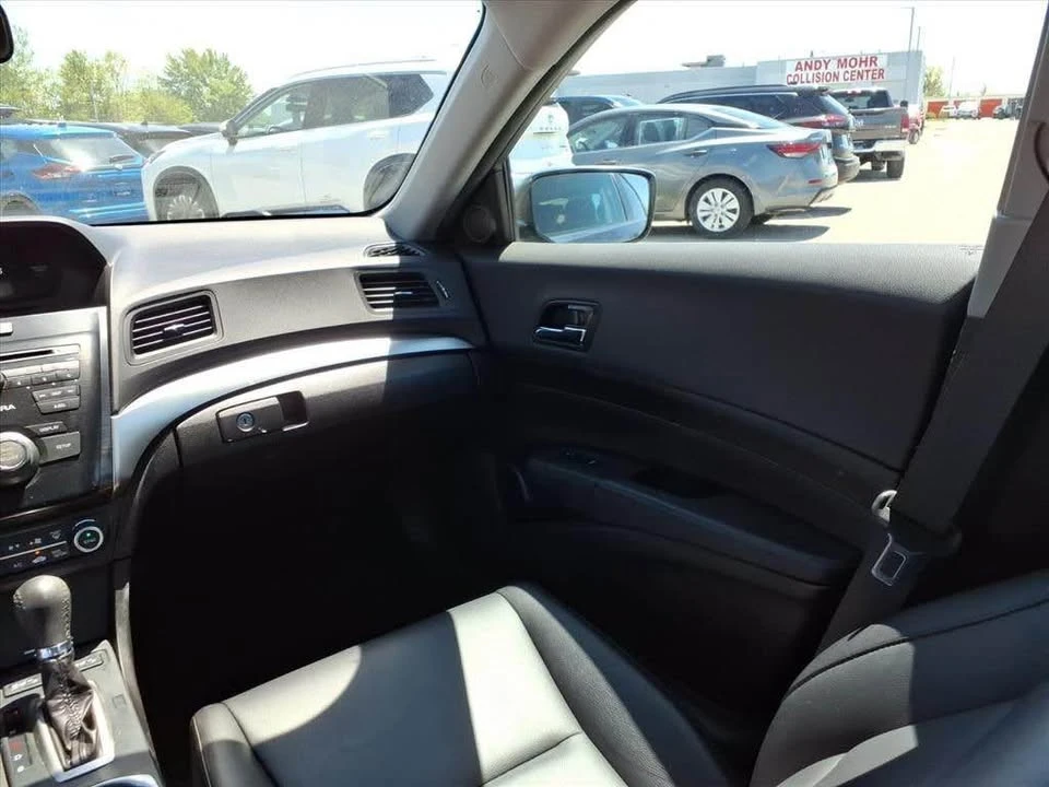 2018 Acura ILX - Image 10 of 18
