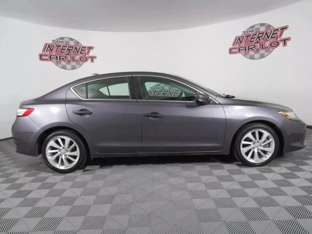 2018 Acura ILX - Image 8 of 12