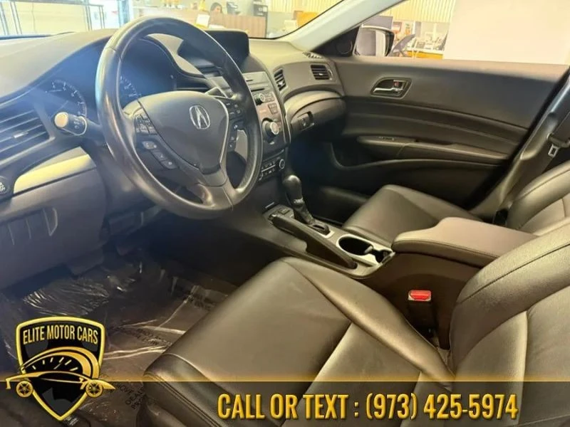 2018 Acura ILX - Image 8 of 12