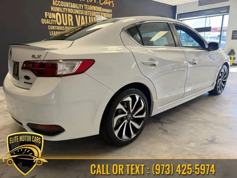 2018 Acura ILX - Image 5 of 12