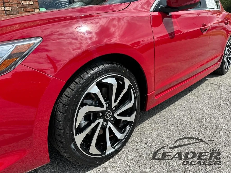 2018 Acura ILX - Image 5 of 13