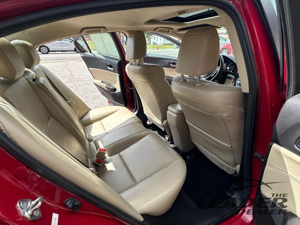 2018 Acura ILX - Image 8 of 13