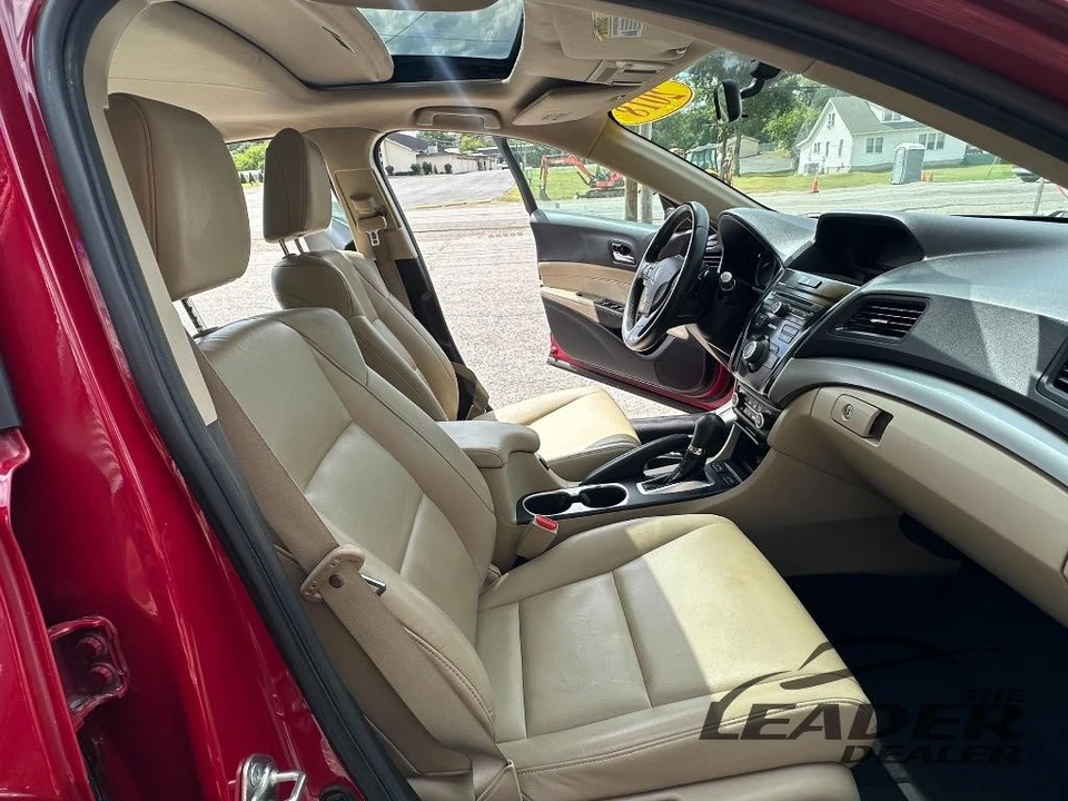 2018 Acura ILX - Image 9 of 13