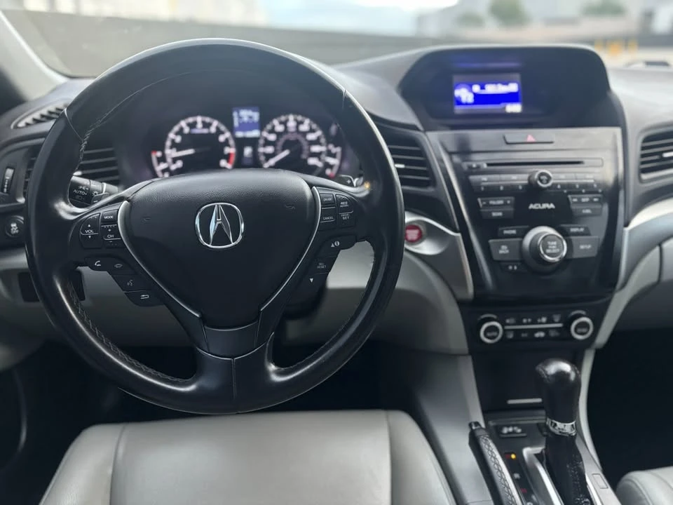 2018 Acura ILX - Image 15 of 20