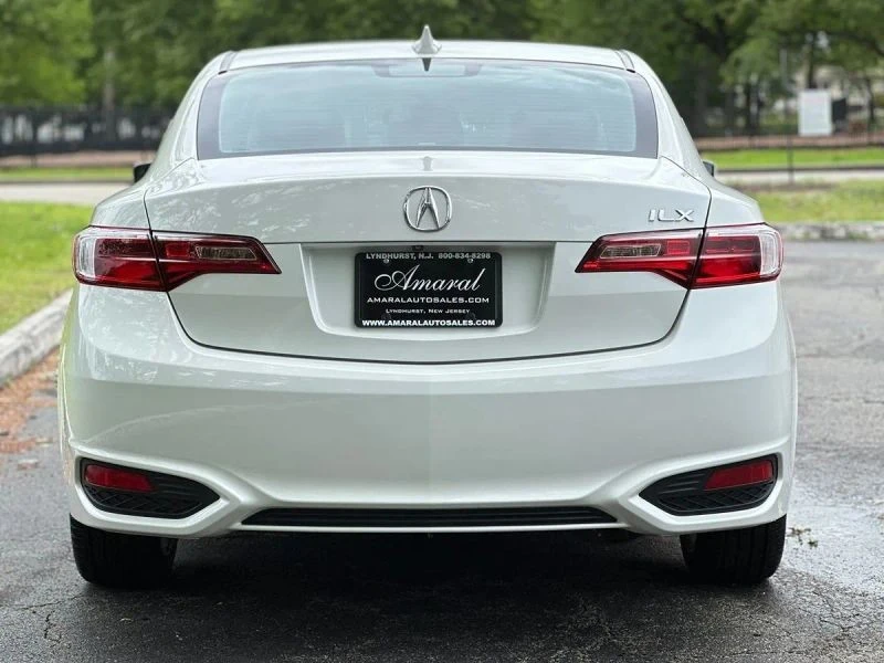 2018 Acura ILX - Image 12 of 12