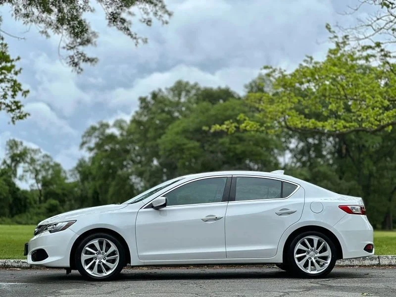 2018 Acura ILX - Image 6 of 12