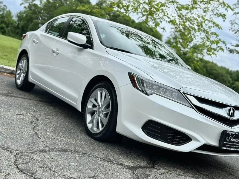 2018 Acura ILX - Image 10 of 12