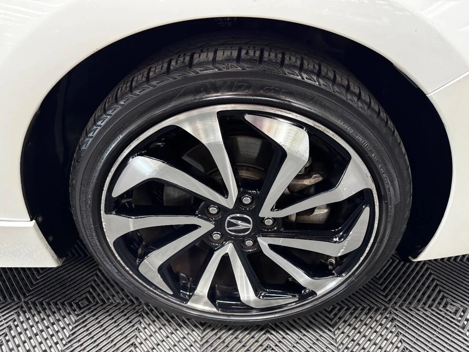 2018 Acura ILX - Image 16 of 21