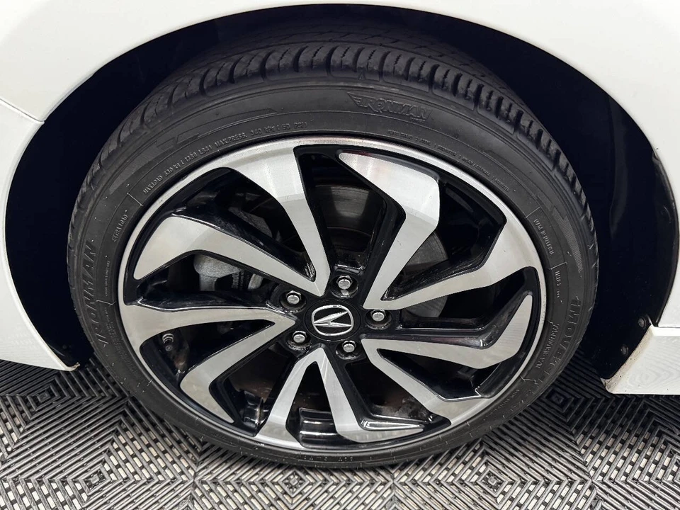 2018 Acura ILX - Image 18 of 21
