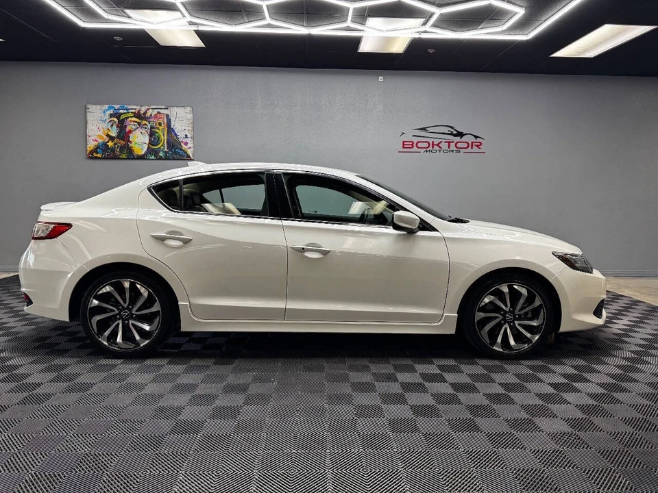 2018 Acura ILX - Image 14 of 21
