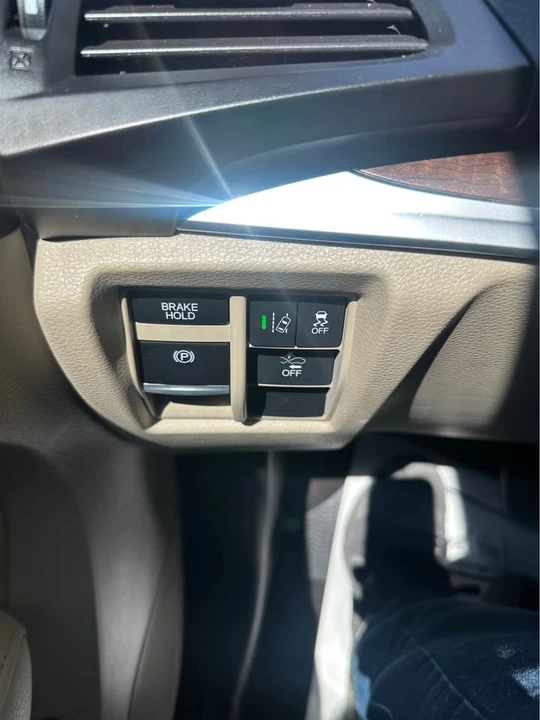2018 Acura MDX 3rd Gen - Image 11 of 19