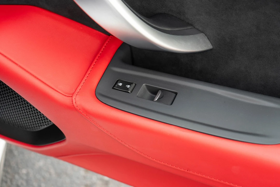 2018 Acura NC1 NSX - Image 23 of 31