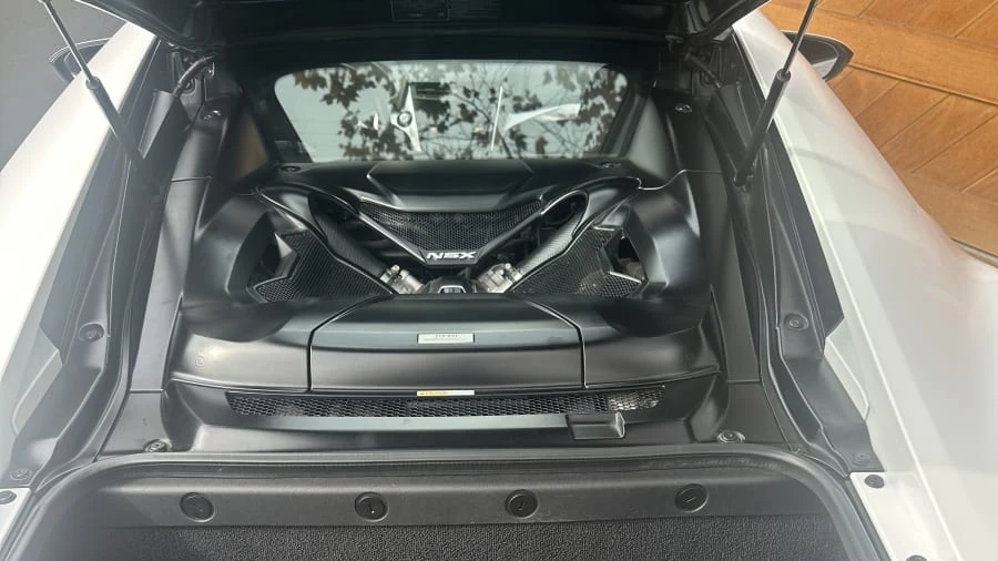 2018 Acura NC1 NSX - Image 17 of 19
