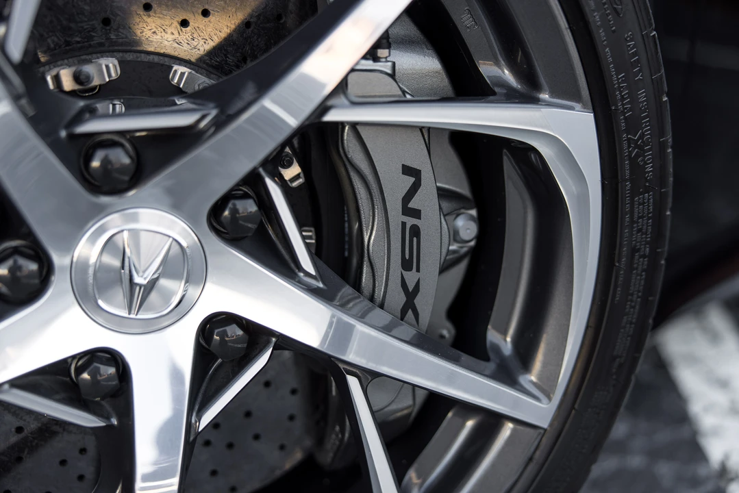 2018 Acura NC1 NSX - Image 29 of 31