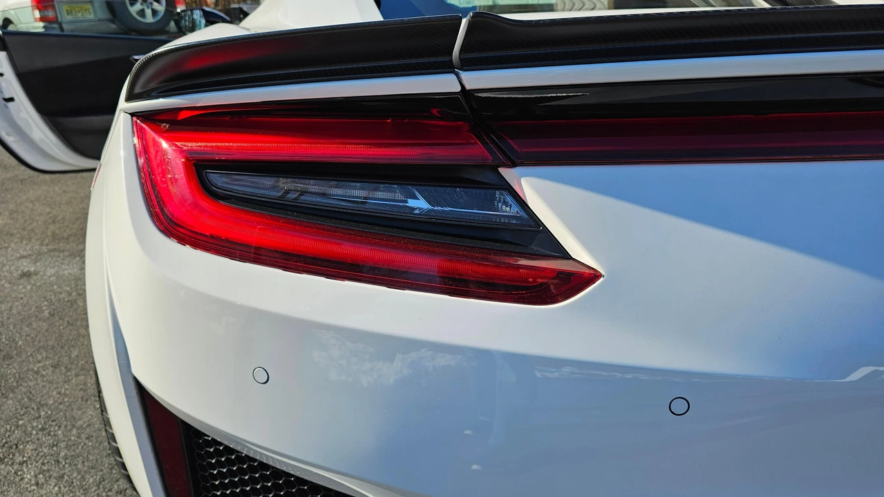 2018 Acura NC1 NSX - Image 31 of 31