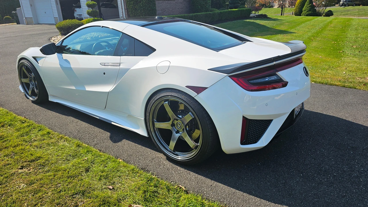 2018 Acura NC1 NSX - Image 11 of 31