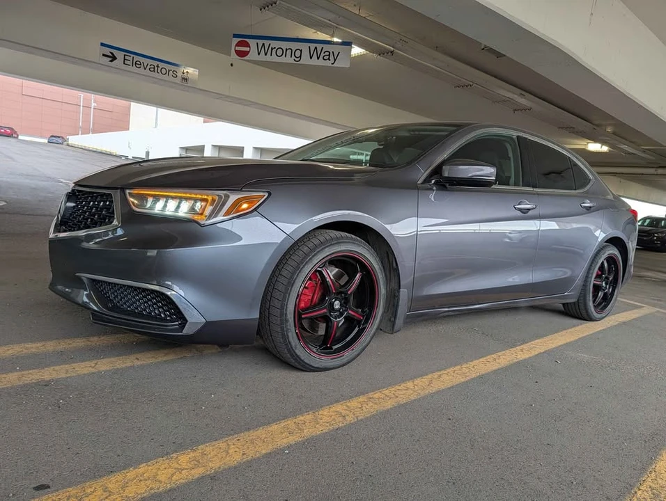 2018 Acura TLX 1st Gen - Image 2 of 8