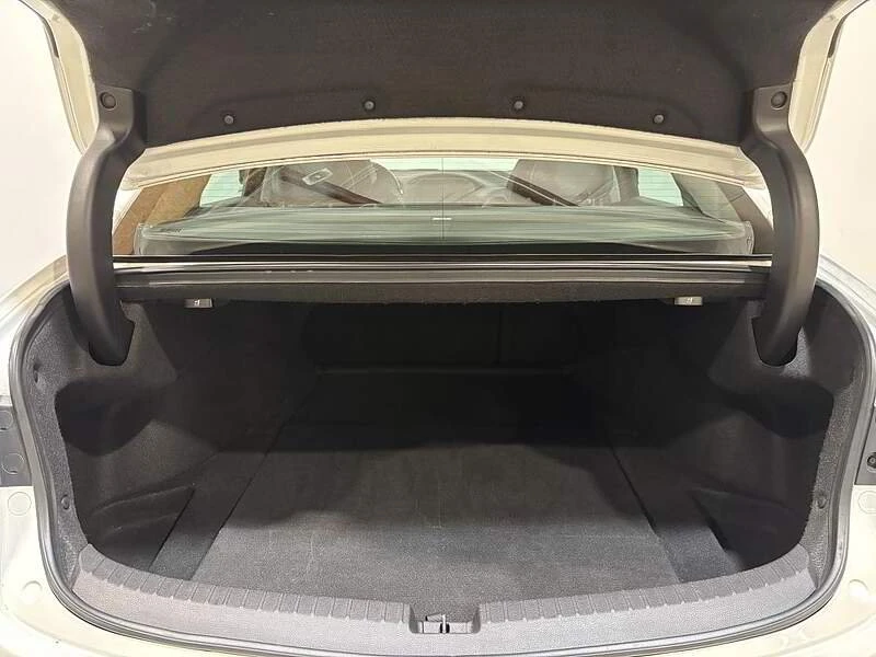 2018 Acura TLX 1st Gen - Image 16 of 19