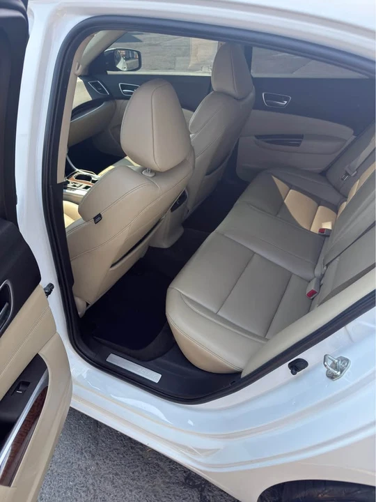 2018 Acura TLX 1st Gen - Image 8 of 10