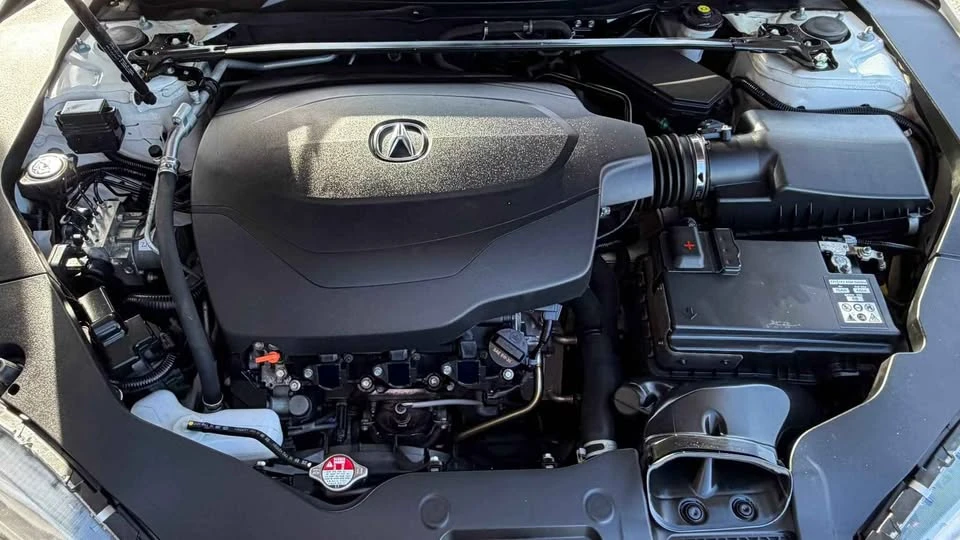 2018 Acura TLX 1st Gen - Image 18 of 19