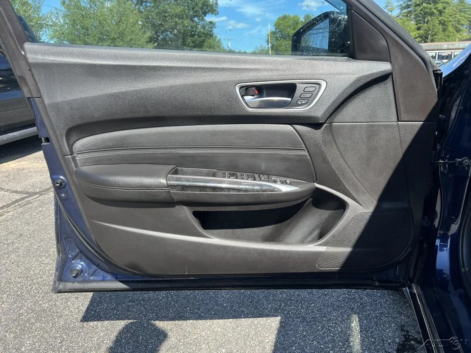 2018 Acura TLX 1st Gen - Image 11 of 12