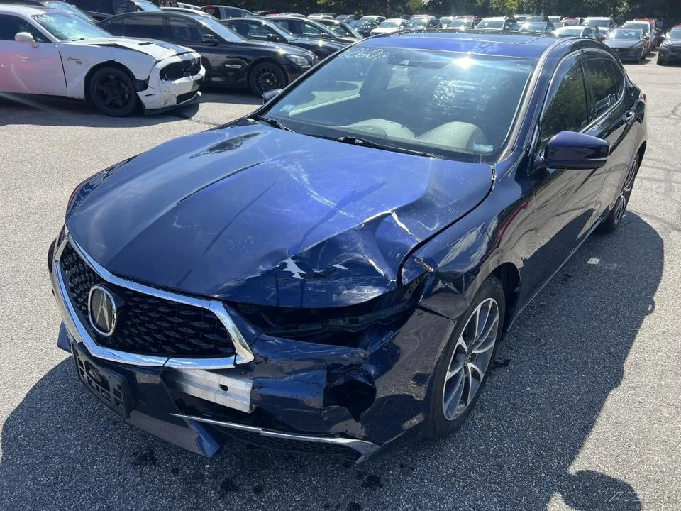 2018 Acura TLX 1st Gen - Image 10 of 12