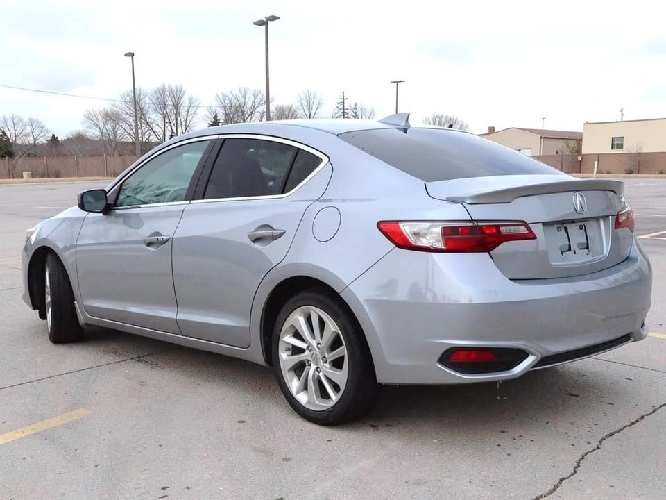 2018 Acura ILX - Image 5 of 19