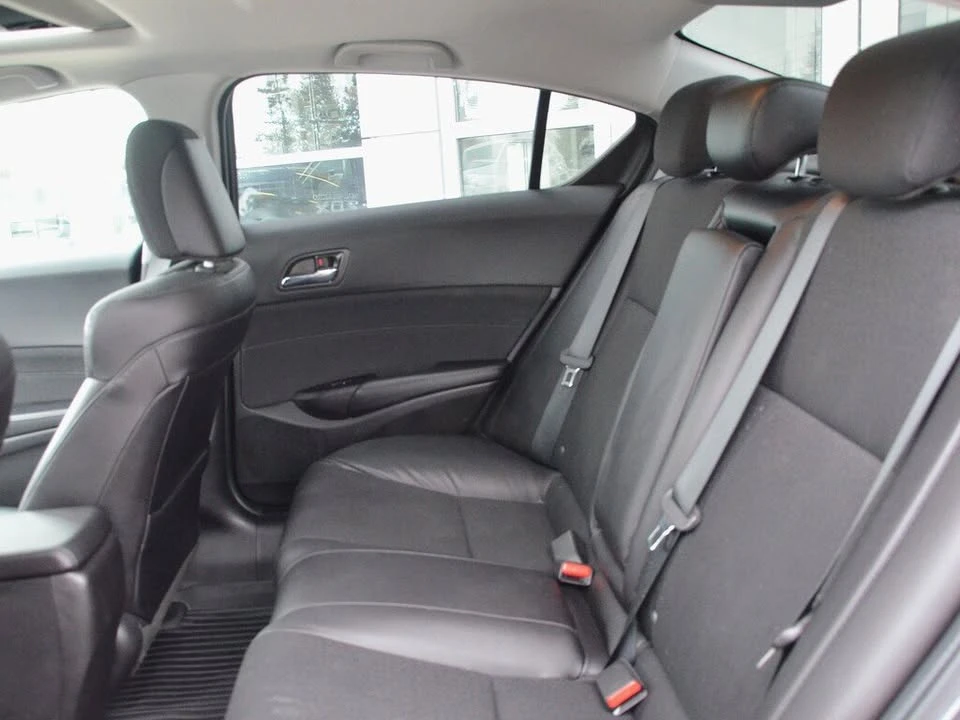 2018 Acura ILX - Image 17 of 19