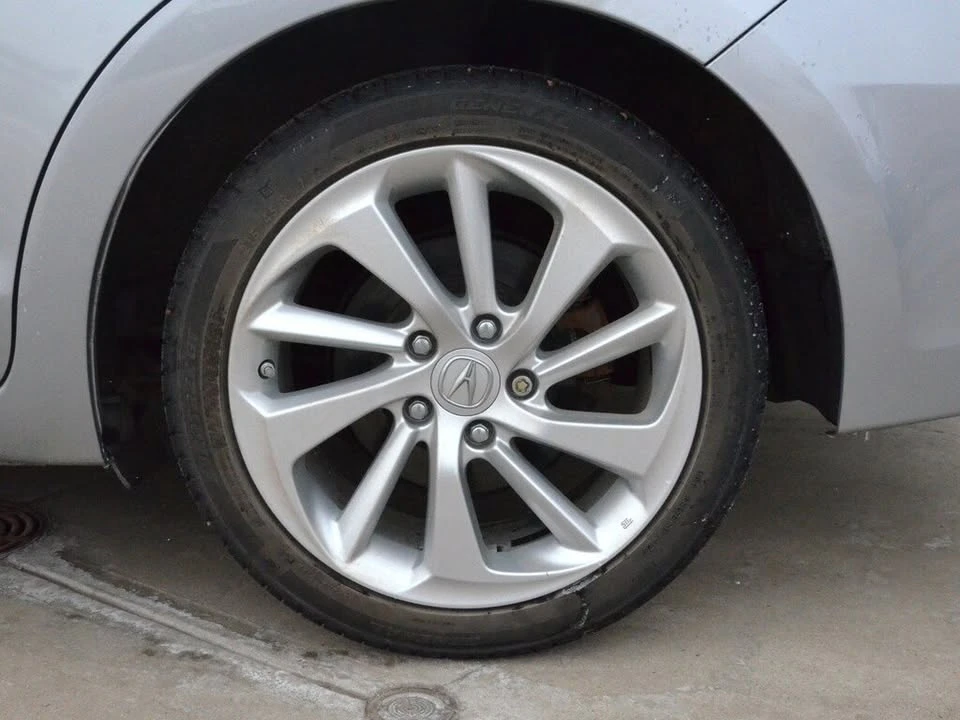 2018 Acura ILX - Image 11 of 19