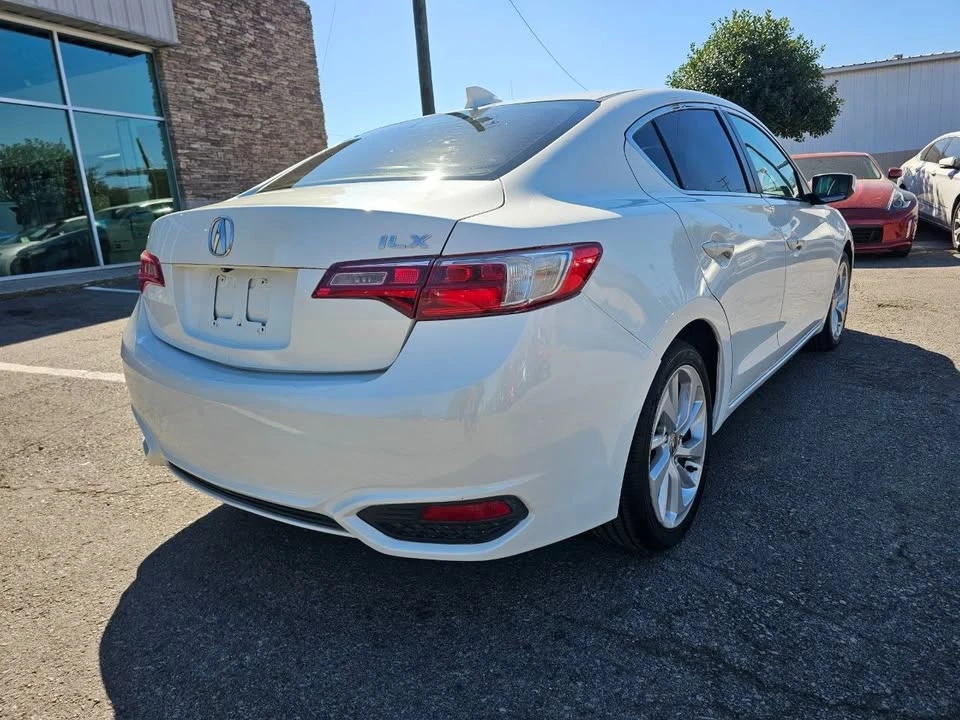 2018 Acura ILX - Image 4 of 20