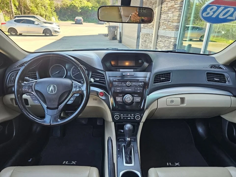 2018 Acura ILX - Image 9 of 20