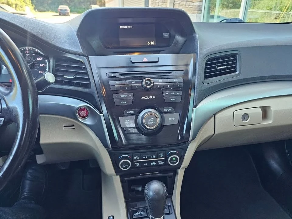 2018 Acura ILX - Image 14 of 20