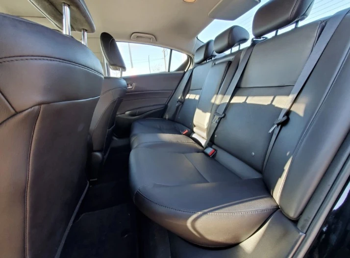 2018 Acura ILX - Image 9 of 11