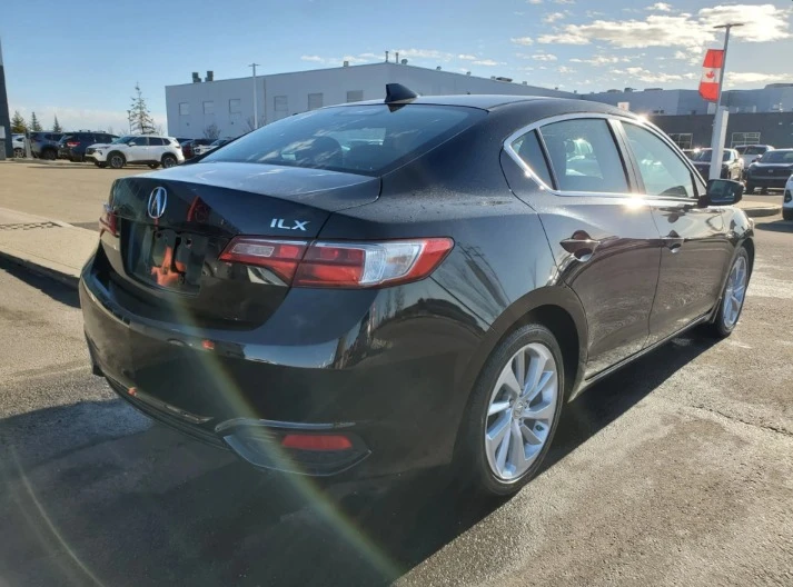 2018 Acura ILX - Image 5 of 11