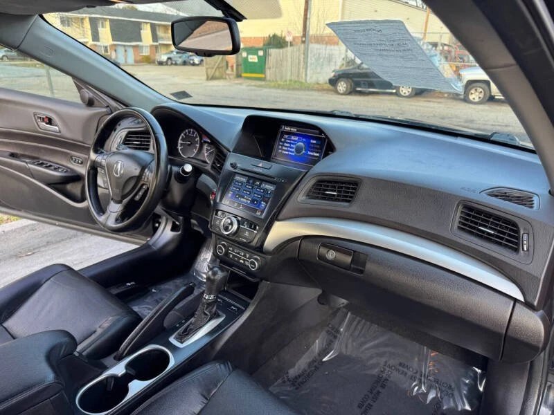 2018 Acura ILX - Image 11 of 16