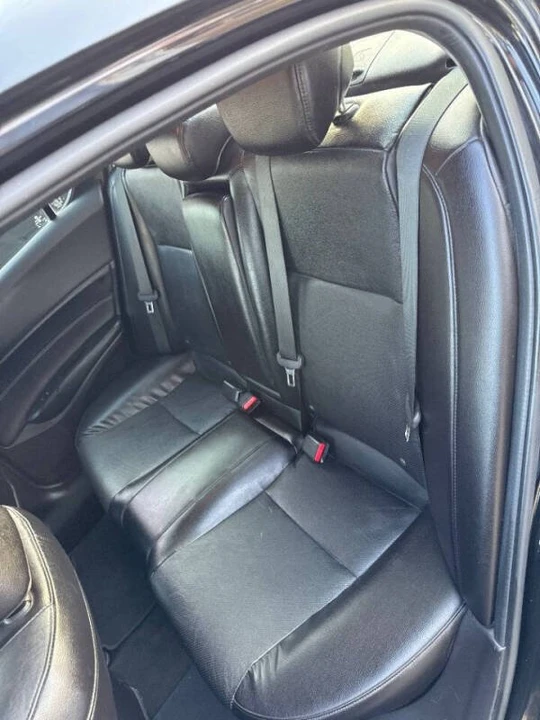 2018 Acura ILX - Image 10 of 16