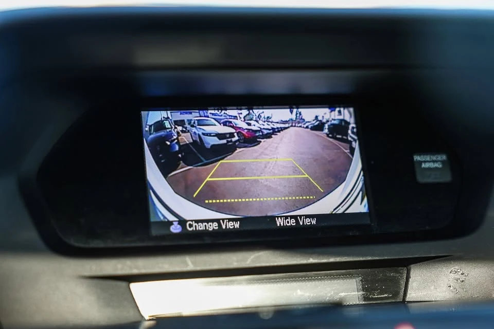 2018 Acura ILX - Image 15 of 20