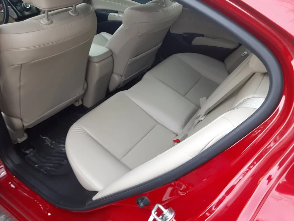 2018 Acura ILX - Image 9 of 10